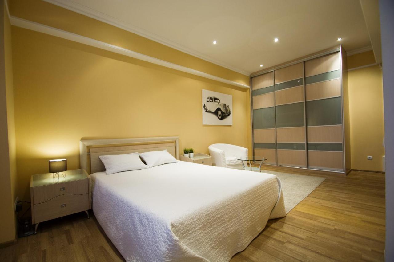 Irent.By Apartment Minsk Bagian luar foto