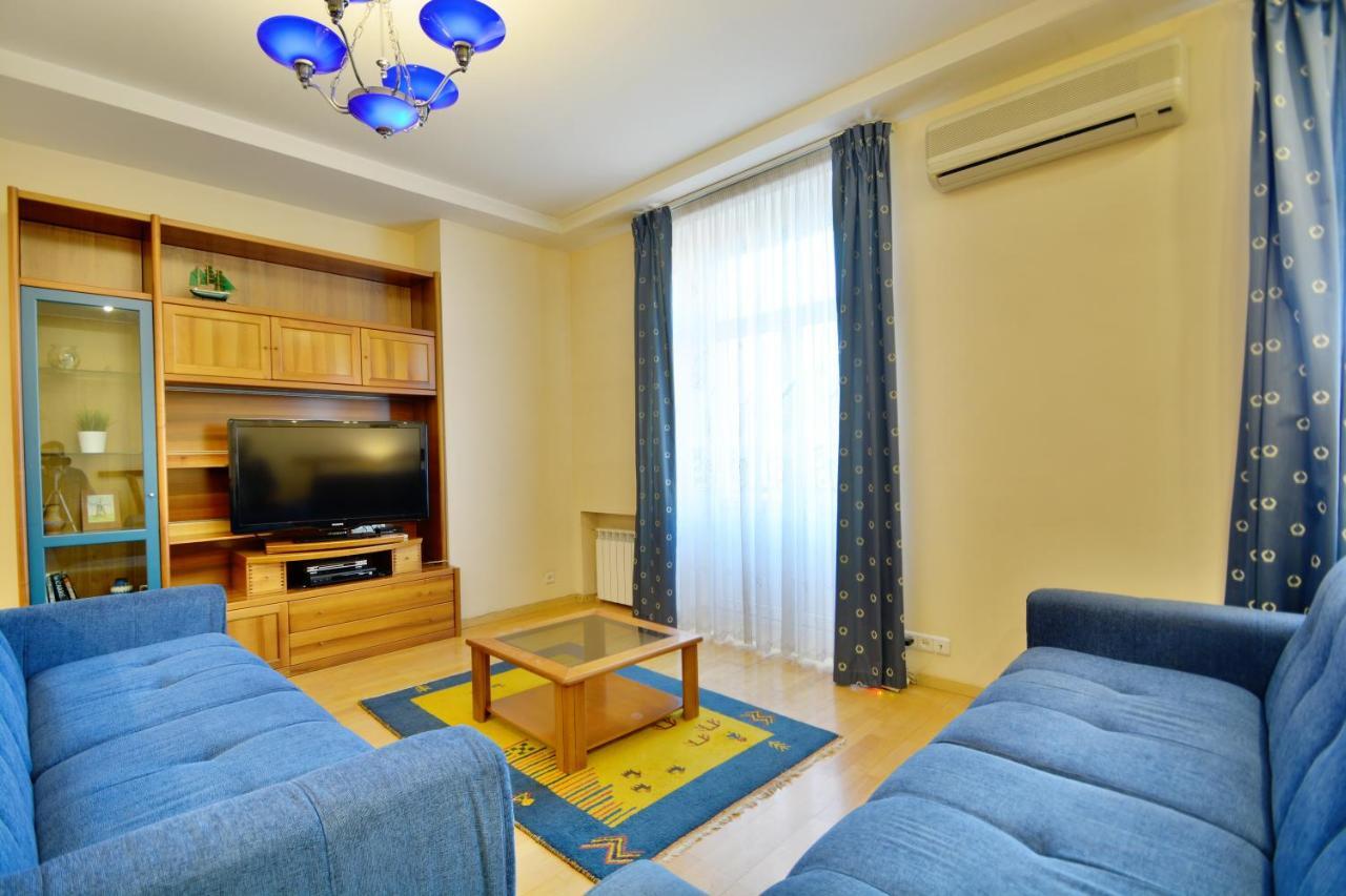 Irent.By Apartment Minsk Bagian luar foto
